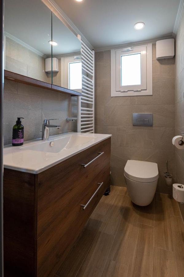 Villa Vesta Retire - Kalamata Mediterranean Villas エクステリア 写真