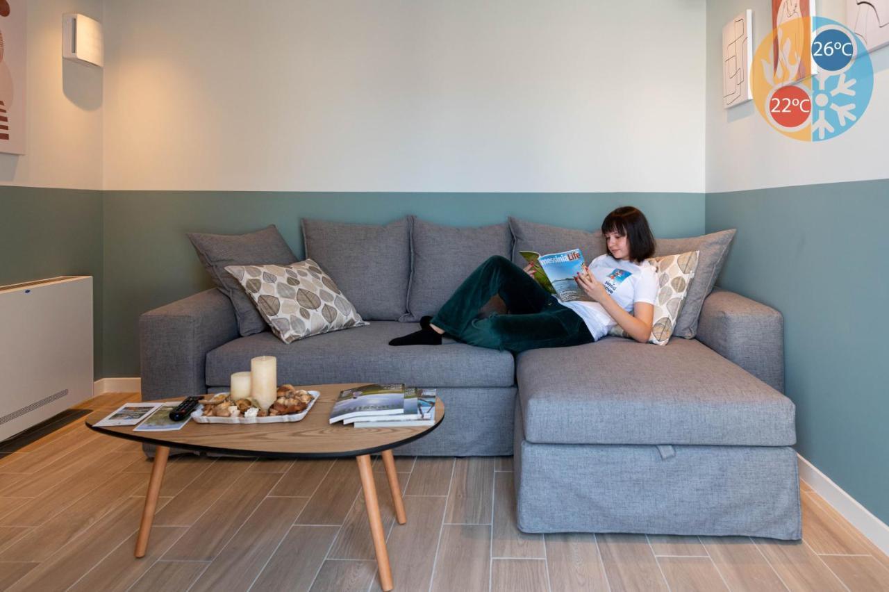 Villa Vesta Retire - Kalamata Mediterranean Villas エクステリア 写真