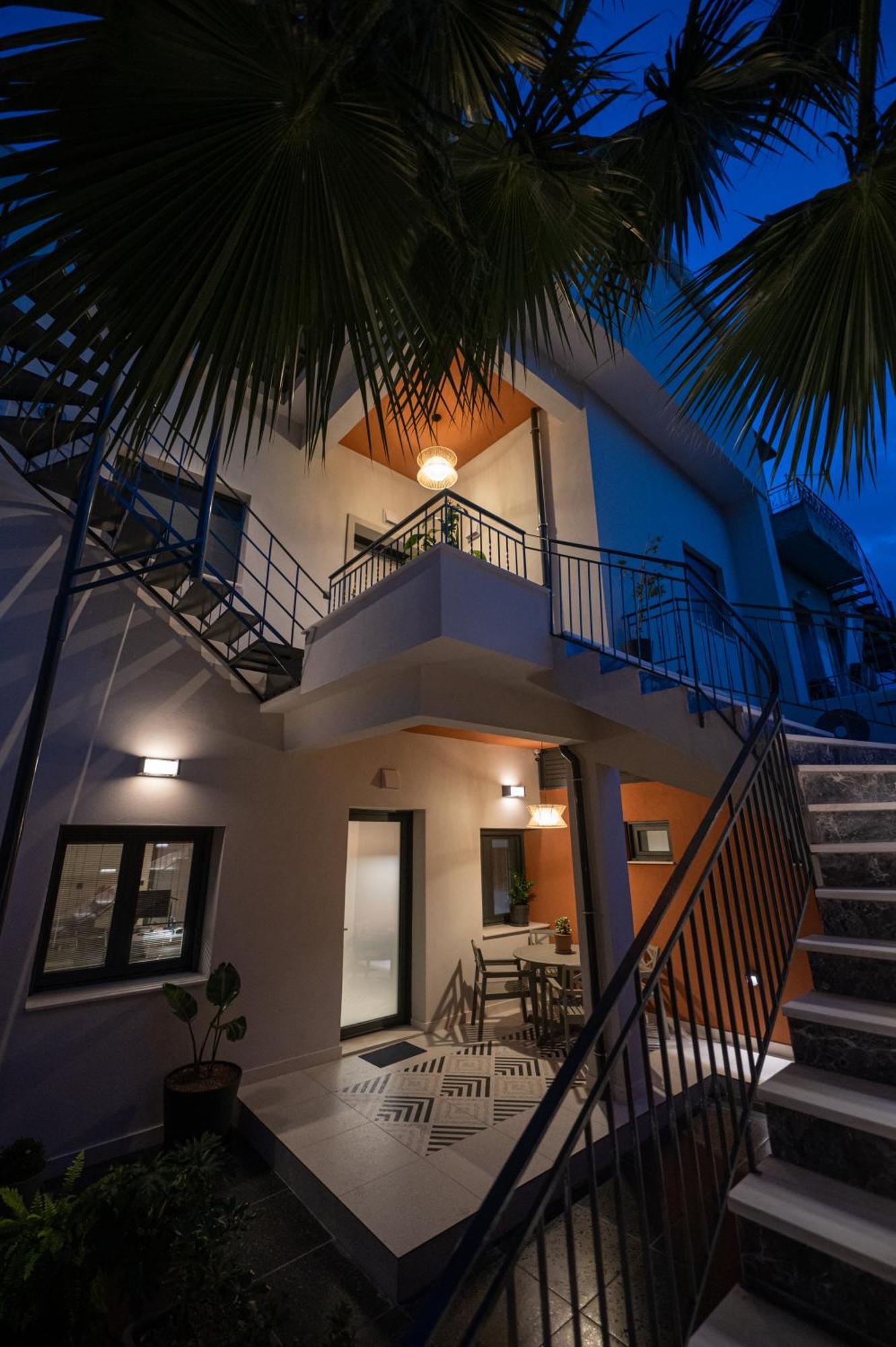 Villa Vesta Retire - Kalamata Mediterranean Villas エクステリア 写真